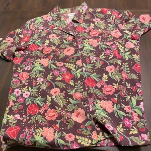 Kim Rogers Signature Button Down Floral top Size Large